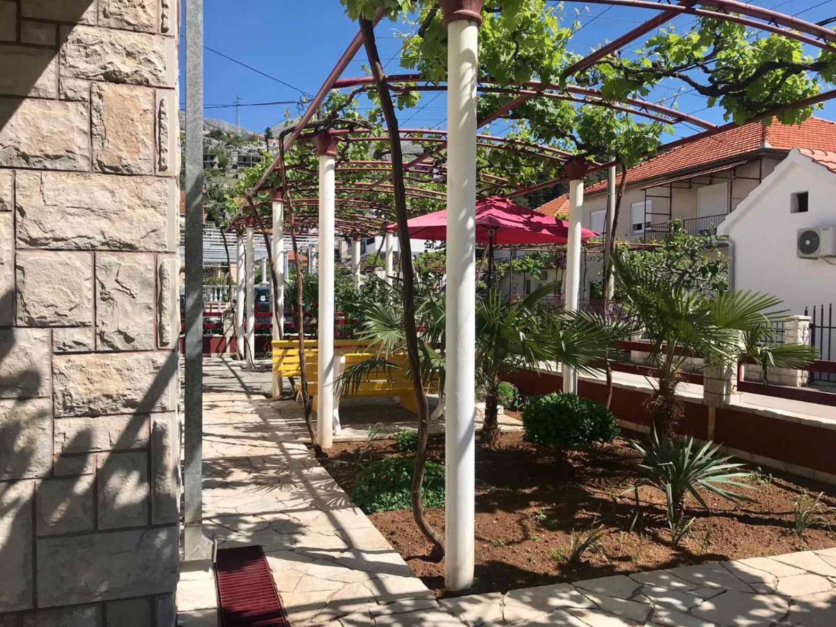 Apartmani Rada Trebinje Exterior foto